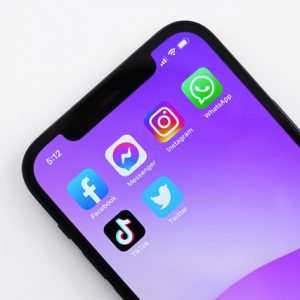 iphone showing social media apps