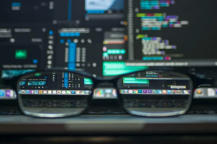 Web Builders and Web Development: Should You DIY Your Website